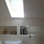 Apartment Modern Cosy Flat With Terrace In Campo De Ourique. Lisbon