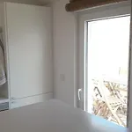 Apartment Modern Cosy Flat With Terrace In Campo De Ourique. *