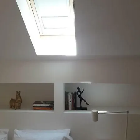 Apartament Modern Cosy Flat With Terrace In Campo De Ourique. Lizbona