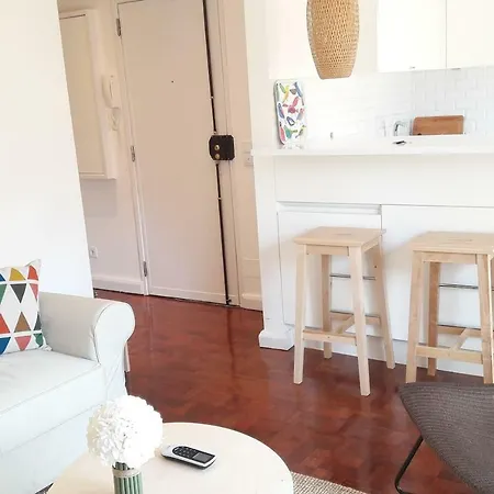 Apartament Modern Cosy Flat With Terrace In Campo De Ourique.